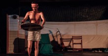 永恆的妮雅廬(Varanuvan Mavaliw 陳逸軒 攝,冉而山劇場 提供)
