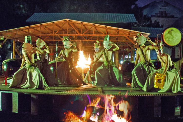 秋收─夜祭(十鼓擊樂團提供)